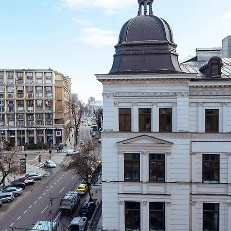 Apartment Regina Elisabeta Bucharest